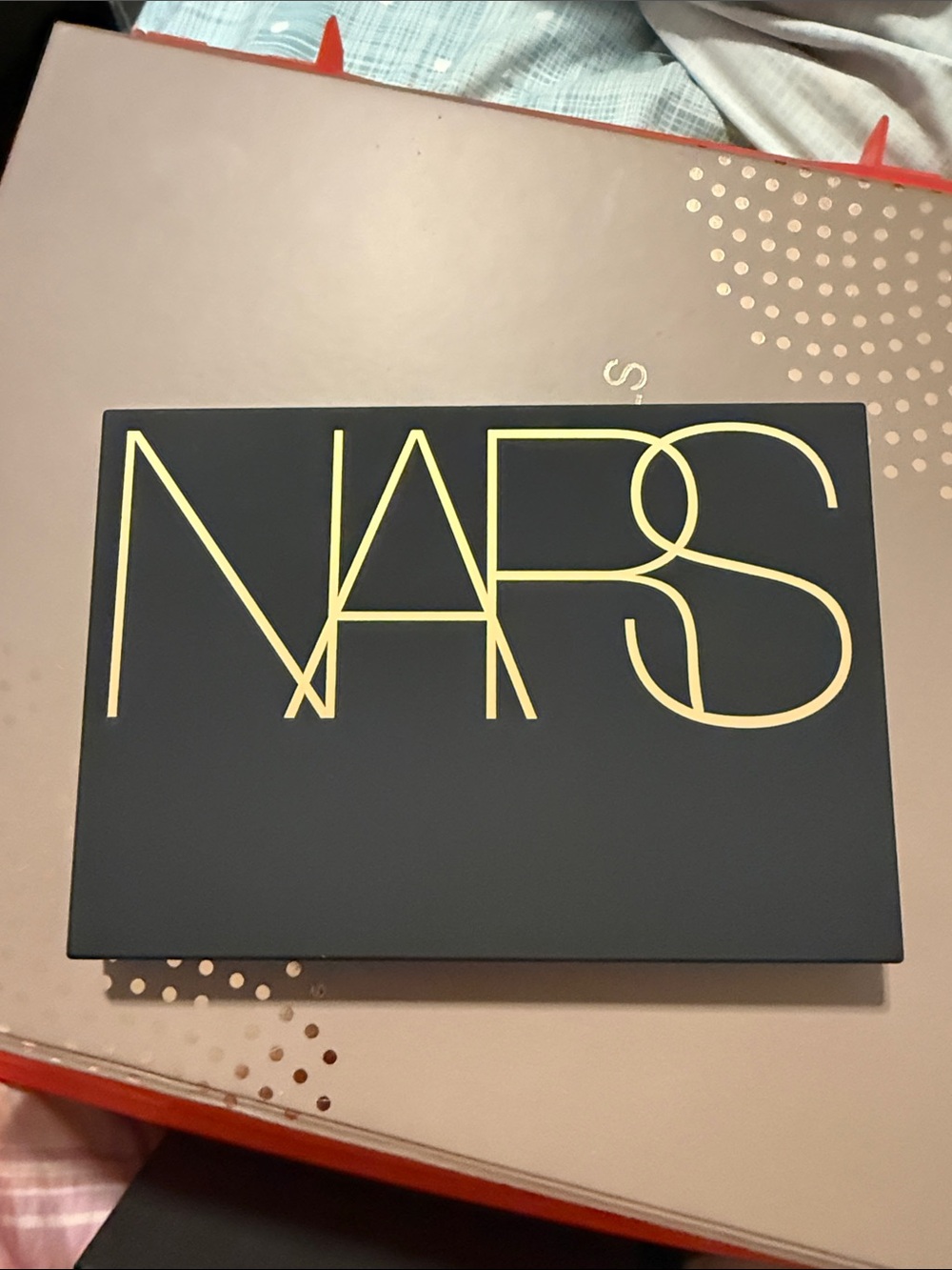 NARS Neutral Eyeshadow Palette — Beige, Brown & Gold Tones - Picture 2 of 6